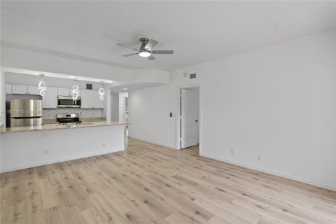 Copropriété à vendre à Greenacres, Floride: 3 chambres, 98.57 m2 № 1345374 - photo 16