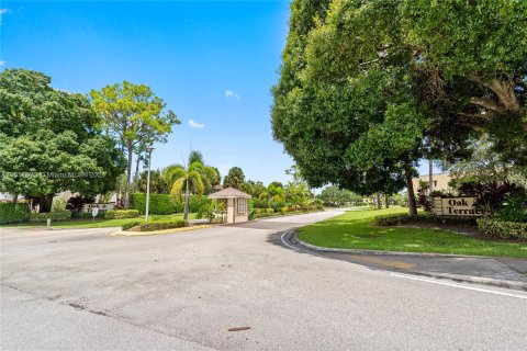 Copropriété à vendre à Greenacres, Floride: 3 chambres, 98.57 m2 № 1345374 - photo 30