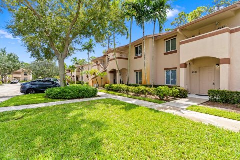 Copropriété à vendre à Greenacres, Floride: 3 chambres, 98.57 m2 № 1345374 - photo 2