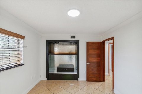 Copropriété à vendre à Miami Lakes, Floride: 2 chambres, 87.33 m2 № 1330912 - photo 16