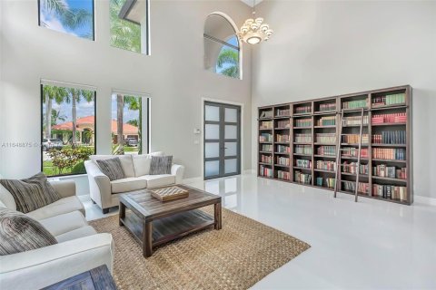 Villa ou maison à vendre à Miramar, Floride: 5 chambres, 395.95 m2 № 1331635 - photo 12