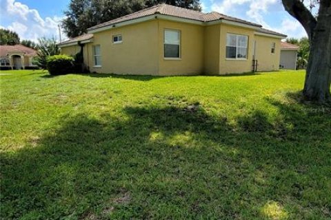 Villa ou maison à vendre à Kissimmee, Floride: 3 chambres, 126.72 m2 № 1370078 - photo 2