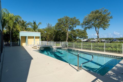 House in Hobe Sound, Florida 5 bedrooms, 489.59 sq.m. № 1034056 - photo 9