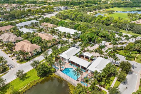 Touwnhouse à vendre à Palm Beach Gardens, Floride: 3 chambres, 229.19 m2 № 1034014 - photo 1