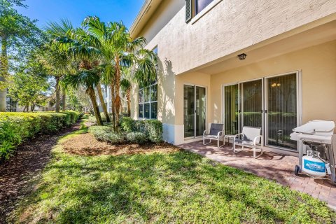 Townhouse in Palm Beach Gardens, Florida 3 bedrooms, 229.19 sq.m. № 1034014 - photo 12