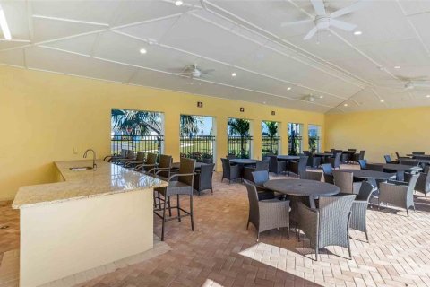 Casa en venta en Bradenton, Florida, 4 dormitorios, 307.79 m2 № 1370173 - foto 24