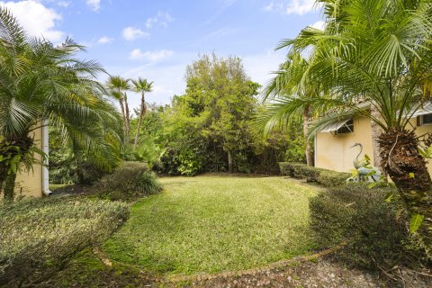 House in Jupiter, Florida 5 bedrooms, 331.57 sq.m. № 1059195 - photo 9