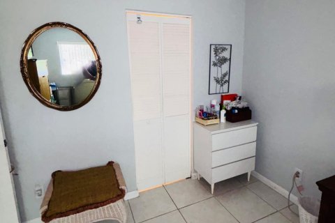 Condo in Tamarac, Florida, 1 bedroom  № 1217179 - photo 28