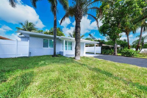 House in Fort Lauderdale, Florida 4 bedrooms, 144.56 sq.m. № 1217180 - photo 1