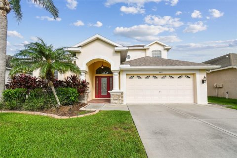 Villa ou maison à vendre à Wesley Chapel, Floride: 4 chambres, 275.27 m2 № 1371805 - photo 1