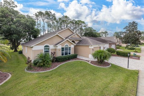 Villa ou maison à vendre à New Port Richey, Floride: 3 chambres, 170.1 m2 № 1371882 - photo 4