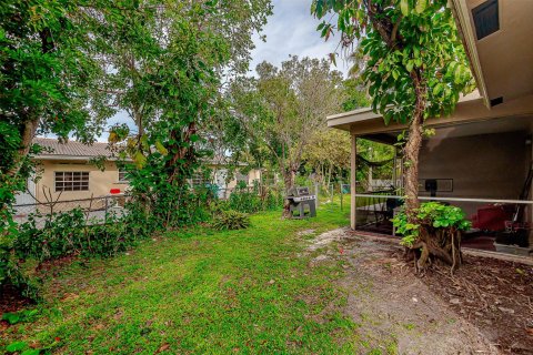 Immobilier commercial à vendre à Coral Springs, Floride: 223.34 m2 № 1026761 - photo 5