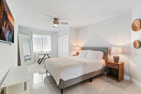 Villa ou maison à vendre à Fort Lauderdale, Floride: 4 chambres, 232.16 m2 № 1029505 - photo 18