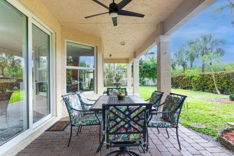 Villa ou maison à vendre à Lake Worth, Floride: 6 chambres, 378.86 m2 № 1075606 - photo 15