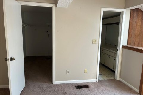 Condo in Tampa, Florida, 1 bedroom  № 1405819 - photo 7