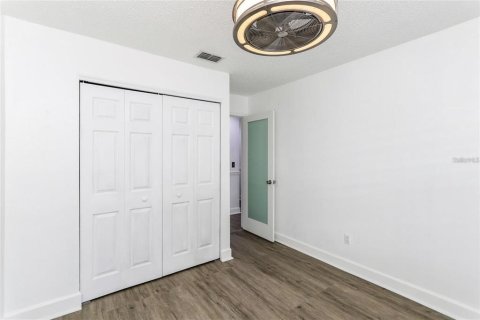 Casa en venta en Tampa, Florida, 4 dormitorios, 158.77 m2 № 1405821 - foto 15