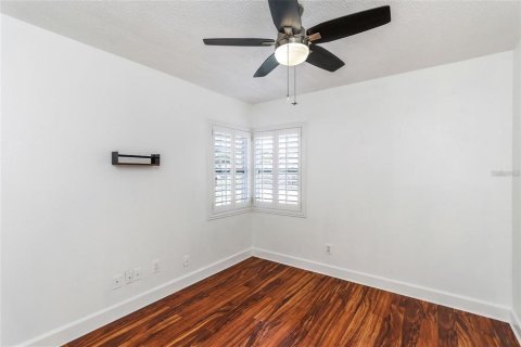 Casa en venta en Tampa, Florida, 4 dormitorios, 158.77 m2 № 1405821 - foto 18