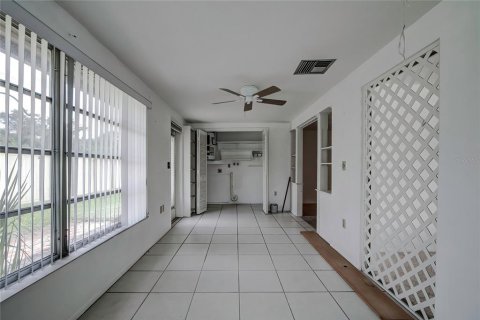 Condominio en venta en New Port Richey, Florida, 2 dormitorios, 100.33 m2 № 1342905 - foto 13