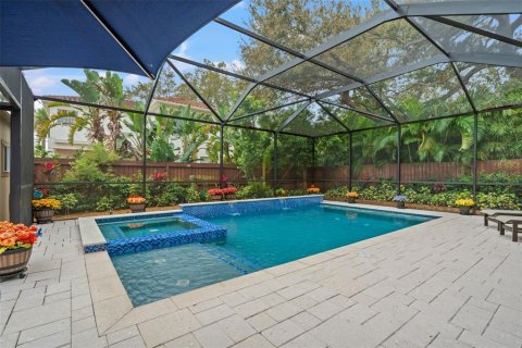 House in Tampa, Florida 5 bedrooms, 323.67 sq.m. № 1020891 - photo 23