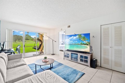 Copropriété à vendre à Coral Springs, Floride: 2 chambres, 96.99 m2 № 1293860 - photo 3