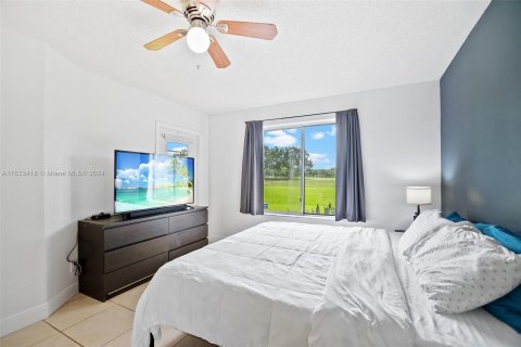 Copropriété à vendre à Coral Springs, Floride: 2 chambres, 96.99 m2 № 1293860 - photo 9