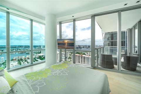 Condo in Sunny Isles Beach, Florida, 4 bedrooms  № 1293773 - photo 30