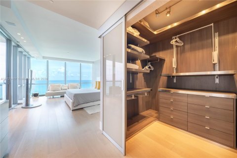 Condo in Sunny Isles Beach, Florida, 4 bedrooms  № 1293773 - photo 22