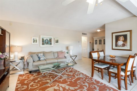 Copropriété à vendre à Hollywood, Floride: 1 chambre, 55.74 m2 № 1072643 - photo 11