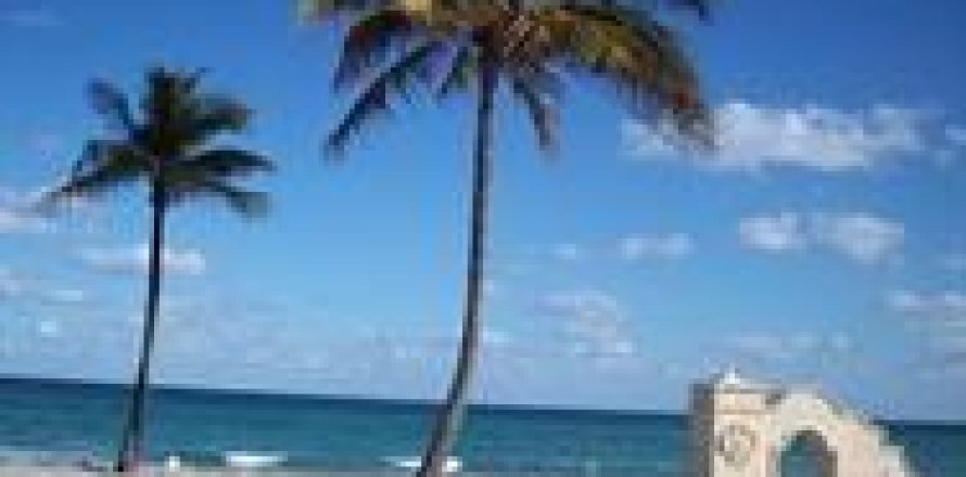 Condominio en Hollywood, Florida, 1 dormitorio  № 1072643