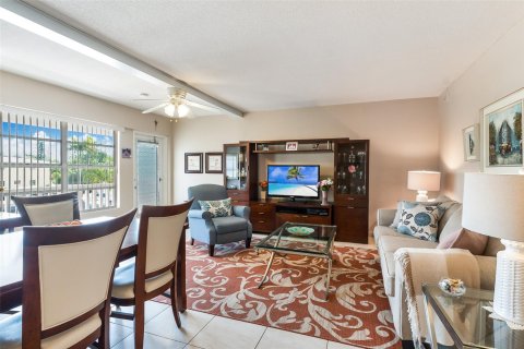 Copropriété à vendre à Hollywood, Floride: 1 chambre, 55.74 m2 № 1072643 - photo 12