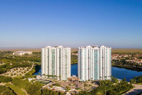 Condominio en venta en Sunrise, Florida, 3 dormitorios, 118.08 m2 № 1325362 - foto 3