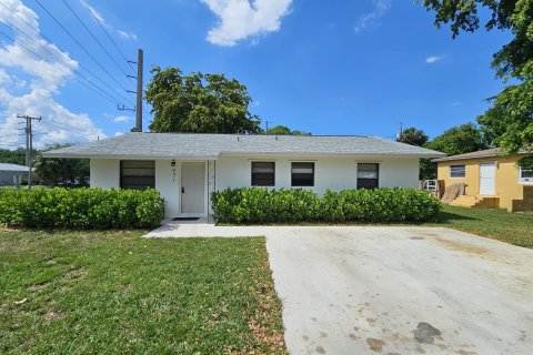 Villa ou maison à vendre à West Palm Beach, Floride: 3 chambres, 105.35 m2 № 1226659 - photo 1