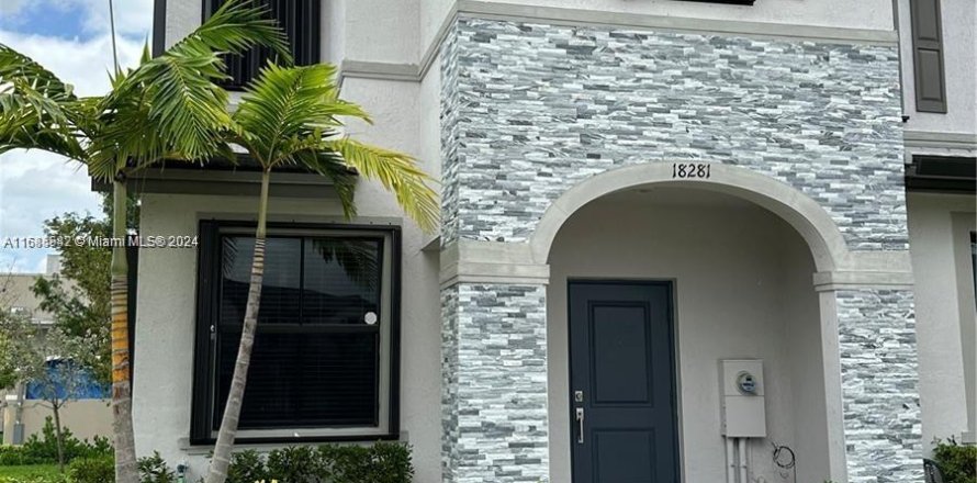 Townhouse in Miami, Florida 3 bedrooms, 122.72 sq.m. № 1423436