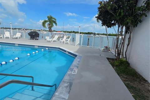 Condominio en venta en Marathon, Florida, 1 dormitorio, 54.53 m2 № 1331283 - foto 30