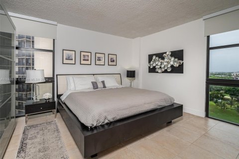 Copropriété à vendre à Aventura, Floride: 2 chambres, 121.98 m2 № 1331513 - photo 19