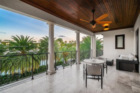 Villa ou maison à vendre à Miami Beach, Floride: 7 chambres, 900.78 m2 № 1345994 - photo 10