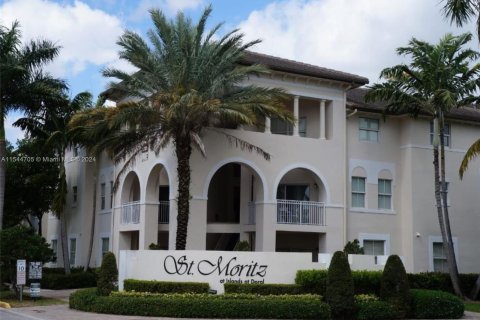 Condominio en venta en Doral, Florida, 2 dormitorios, 104.14 m2 № 1054113 - foto 1