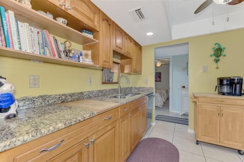 Condo in Venice, Florida, 2 bedrooms  № 1375138 - photo 22