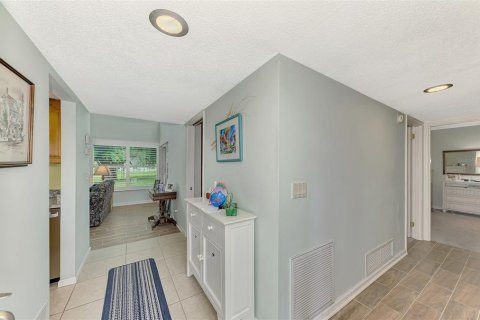 Condo in Venice, Florida, 2 bedrooms  № 1375138 - photo 11