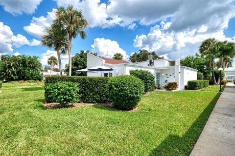 Condo in Venice, Florida, 2 bedrooms  № 1375138 - photo 8