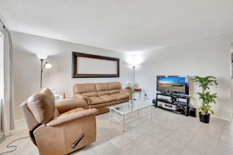 Copropriété à vendre à Pompano Beach, Floride: 2 chambres, 77.57 m2 № 1159969 - photo 24