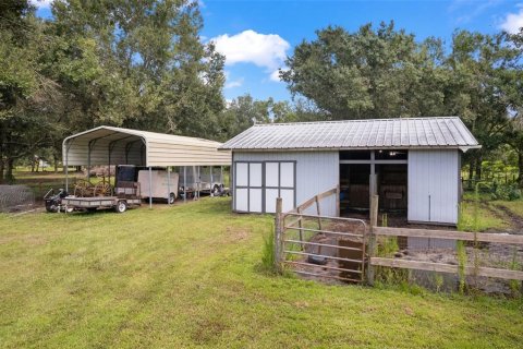 House in Myakka City, Florida 3 bedrooms, 213.77 sq.m. № 1352488 - photo 12