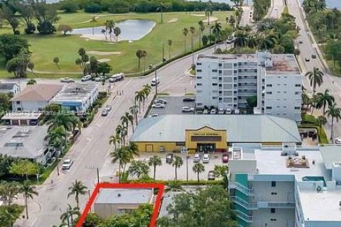 Commercial property in Lake Worth, Florida 253.62 sq.m. № 1064961 - photo 27