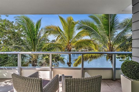 Condominio en venta en Bay Harbor Islands, Florida, 2 dormitorios, 119.19 m2 № 1065006 - foto 29