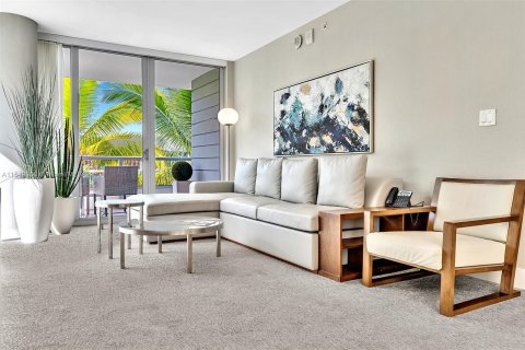 Condominio en venta en Bay Harbor Islands, Florida, 2 dormitorios, 119.19 m2 № 1065006 - foto 4