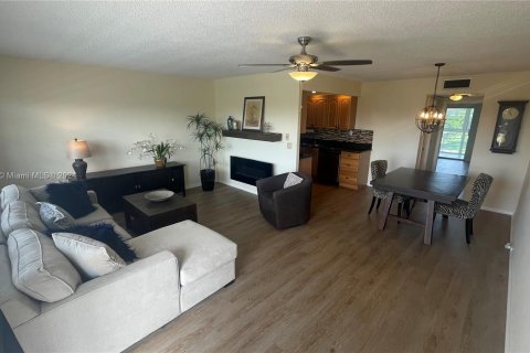 Condo in Deerfield Beach, Florida, 1 bedroom  № 1401550 - photo 4