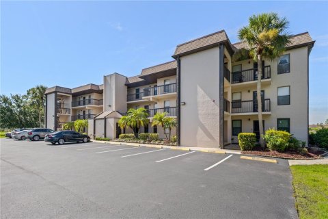 Copropriété à vendre à Punta Gorda, Floride: 2 chambres, 95.88 m2 № 1255629 - photo 2