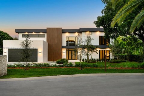 Villa ou maison à vendre à Pinecrest, Floride: 5 chambres, 519.42 m2 № 1035612 - photo 1