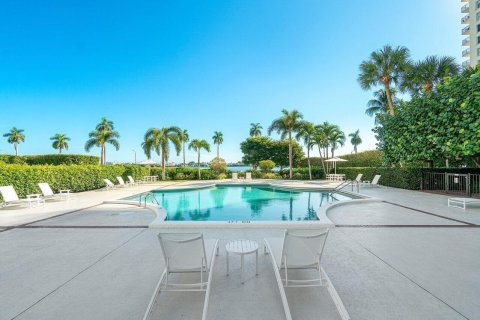 Copropriété à vendre à West Palm Beach, Floride: 2 chambres, 100.89 m2 № 1054757 - photo 11