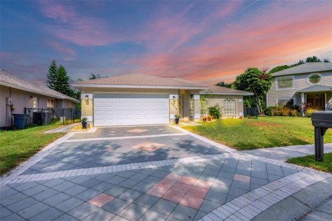 Villa ou maison à vendre à Bradenton, Floride: 3 chambres, 163.32 m2 № 1350430 - photo 1